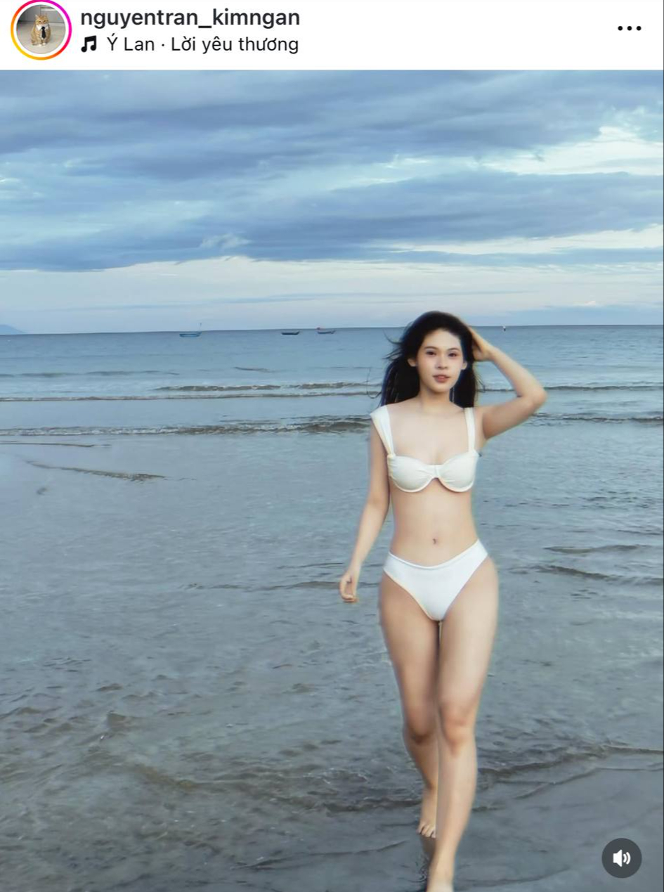 Another sexy female MC joins the bikini race, wearing such revealing outfits for the first time! 3 MC Kim Ngân in a bikini