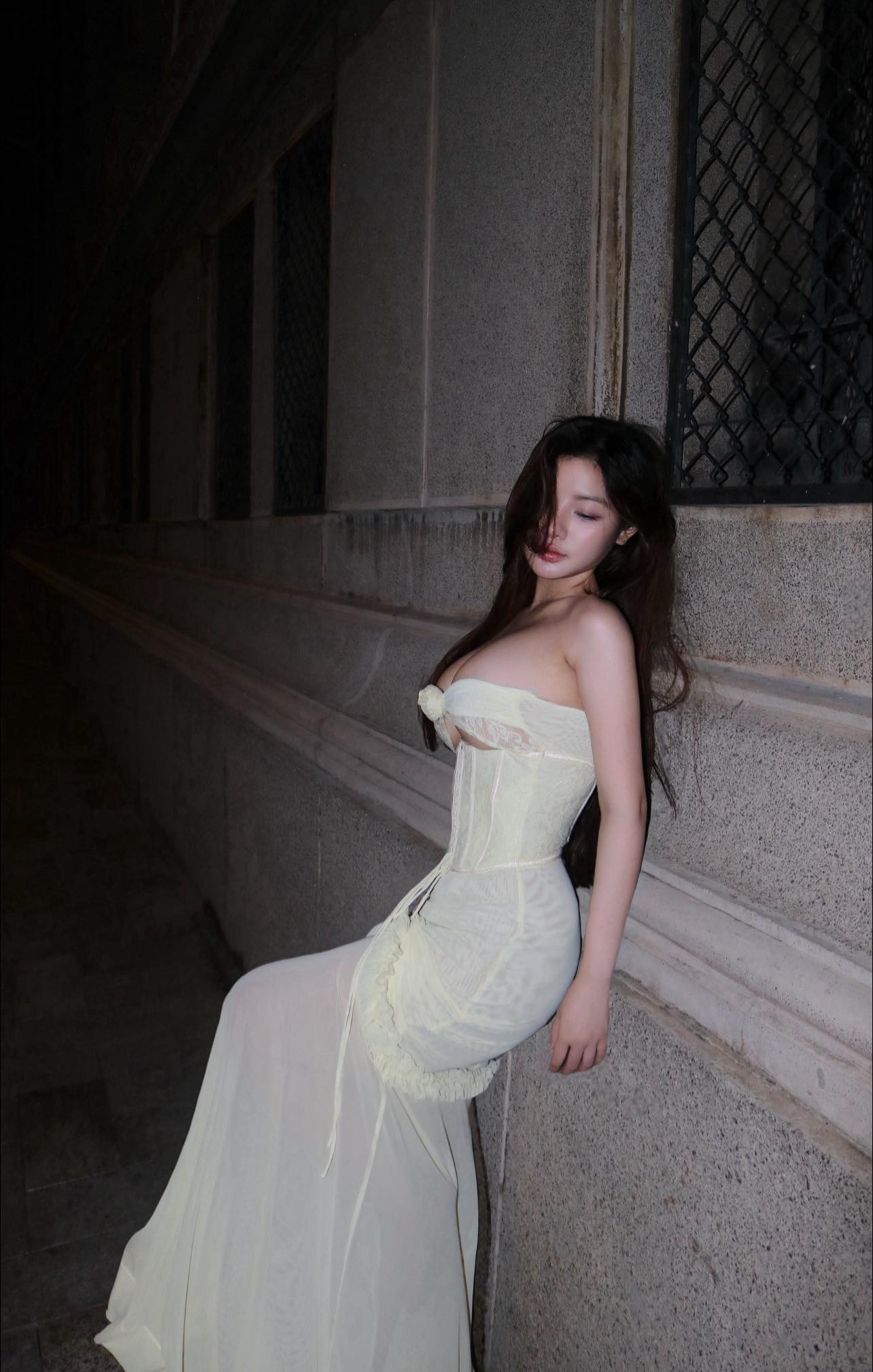 Hot girl lên tiếng vì bị bình luận khiếm nhã- Ảnh 4. Hot girl lên tiếng vì bị bình luận khiếm nhã- Ảnh 4.