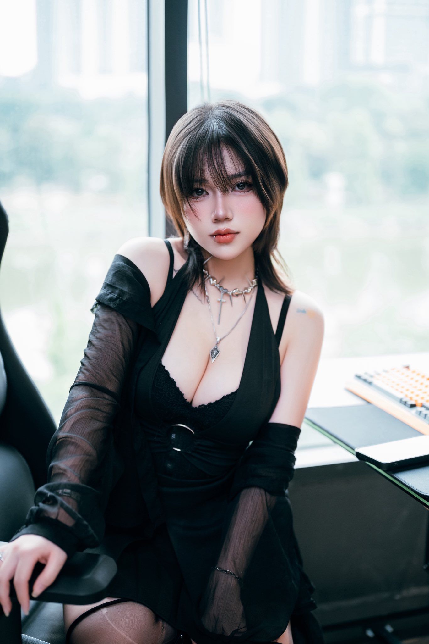 Another extremely hot net room girl, every appearance goes "viral" on the internet 2 Mai Anh, a hot internet girl, captured in action.