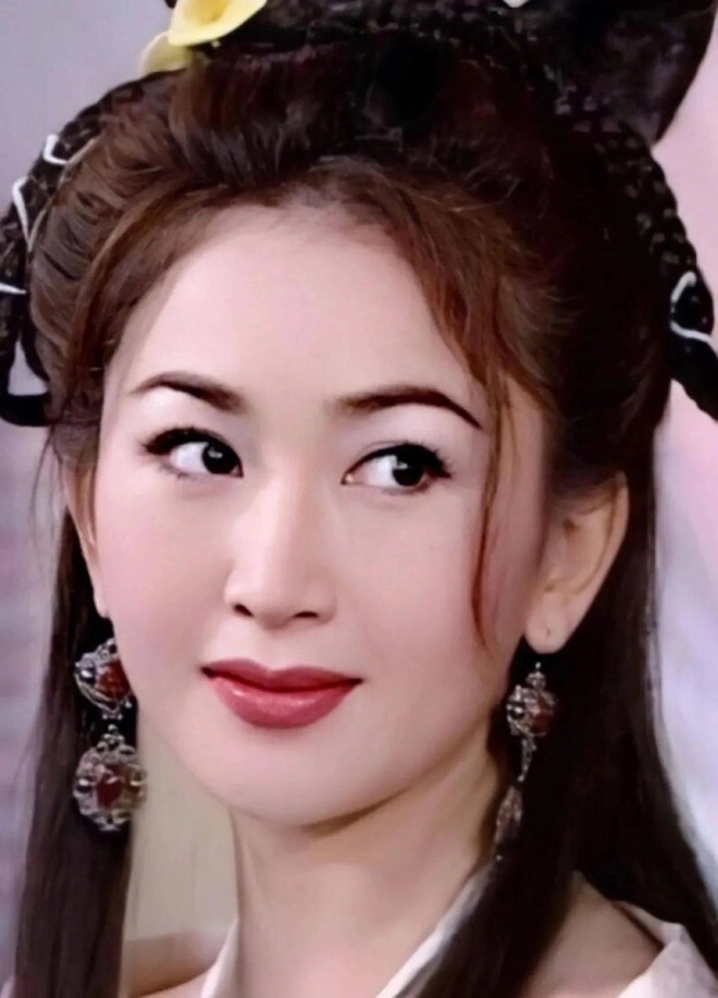 On Bich Ha is the most outstanding actress in Mainland China Năng hồ ly đãp nhất Trung Quốc: 25 năm không có đối thủ, trễ mại không già nhờ làm 1 việc khô tin- Ảnh 1.