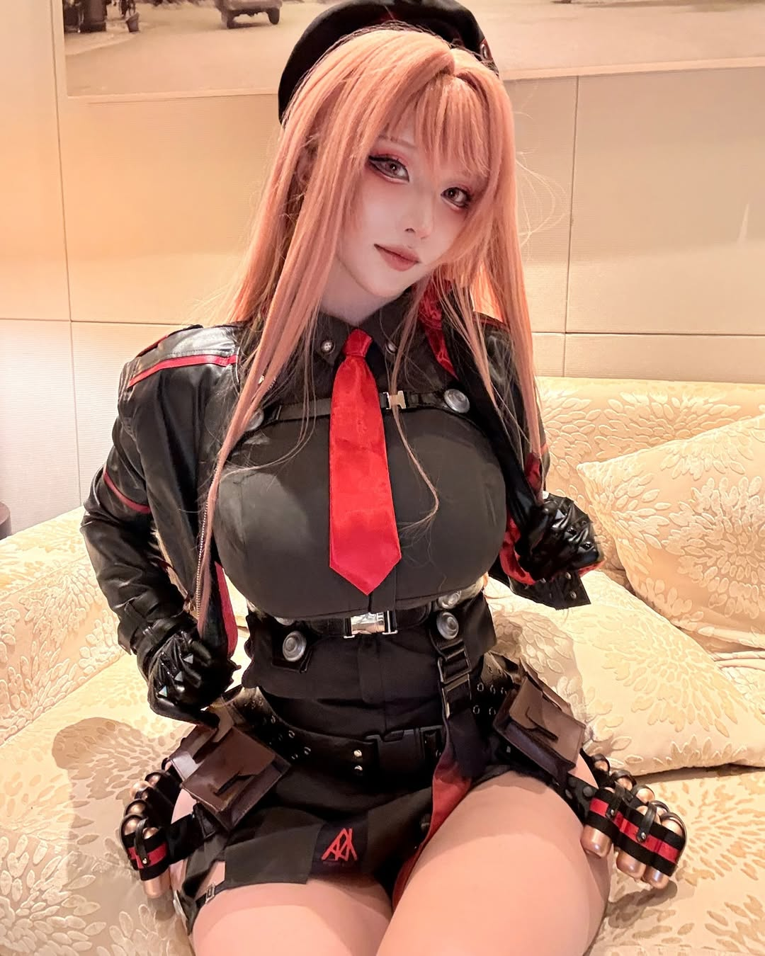 The beauty of the famous female cosplayer with 3 million followers, possessing a stunning advantage that captivates hearts 4 Takomayuyi