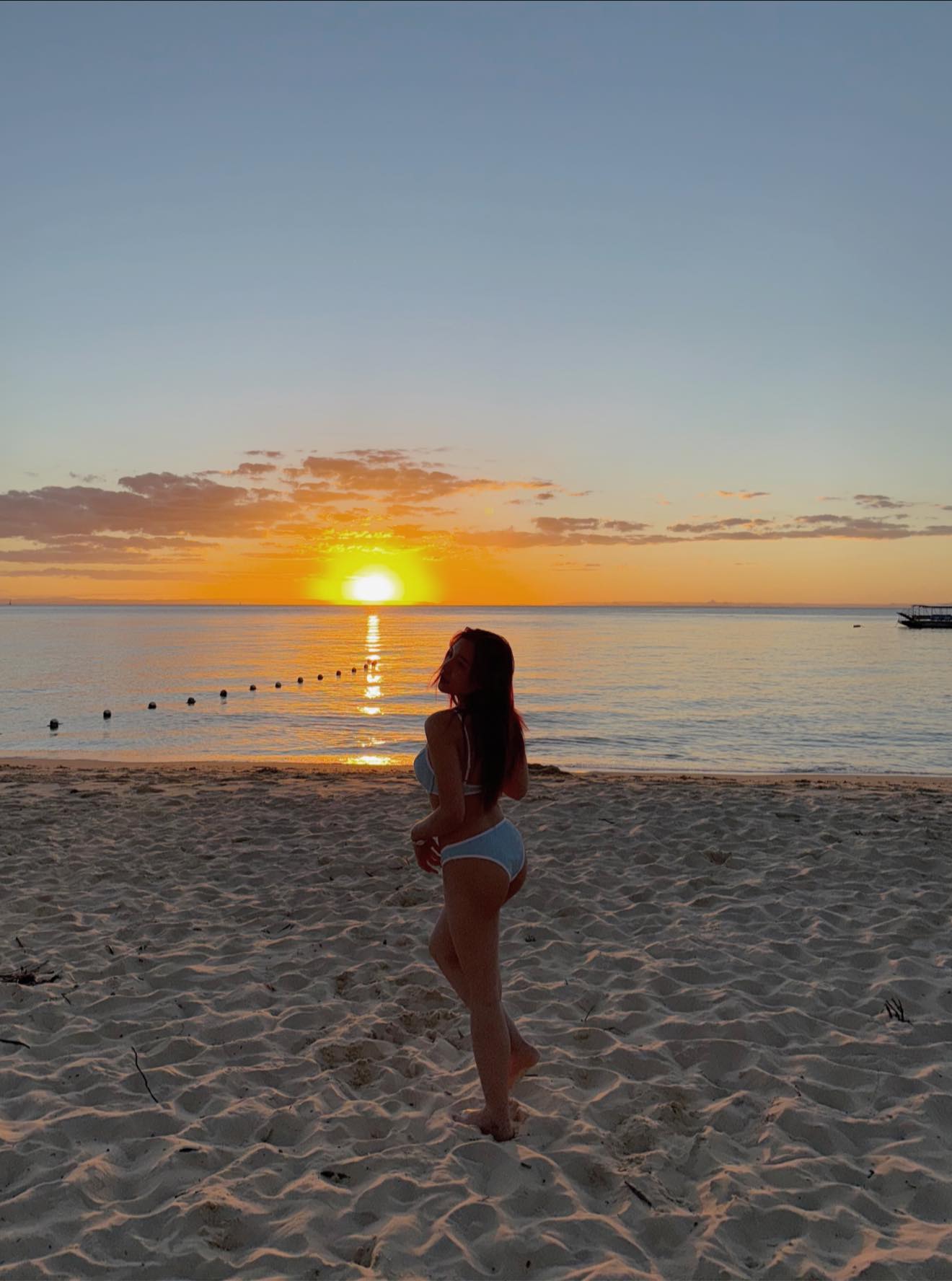 MC hot nhất Liên Quân trình làng bộ ảnh bikini cực MC hot nhất Liên Quân trình làng bộ ảnh bikini cực