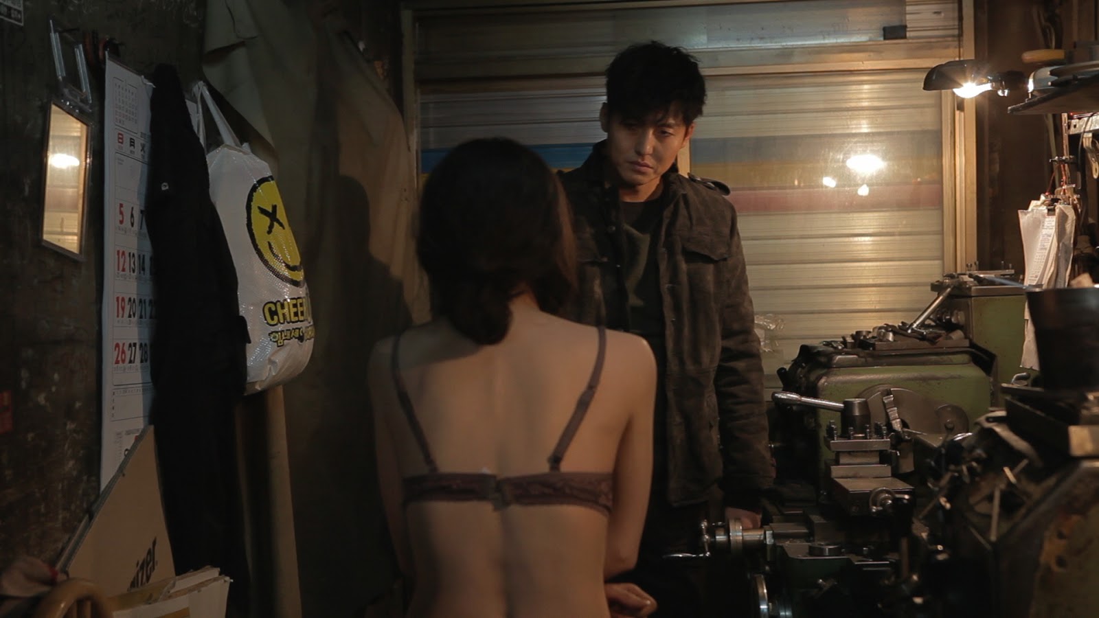 15 phim 18+ Hàn Quốc gây tranh cãi nhất thế kỷ 21 (P.3): Quá sức chịu đựng!- Ảnh 1. 15 phim 18+ Hàn Quốc gây tranh cãi nhất thế kỷ 21 (P.3): Quá sức chịu đựng!- Ảnh 1.