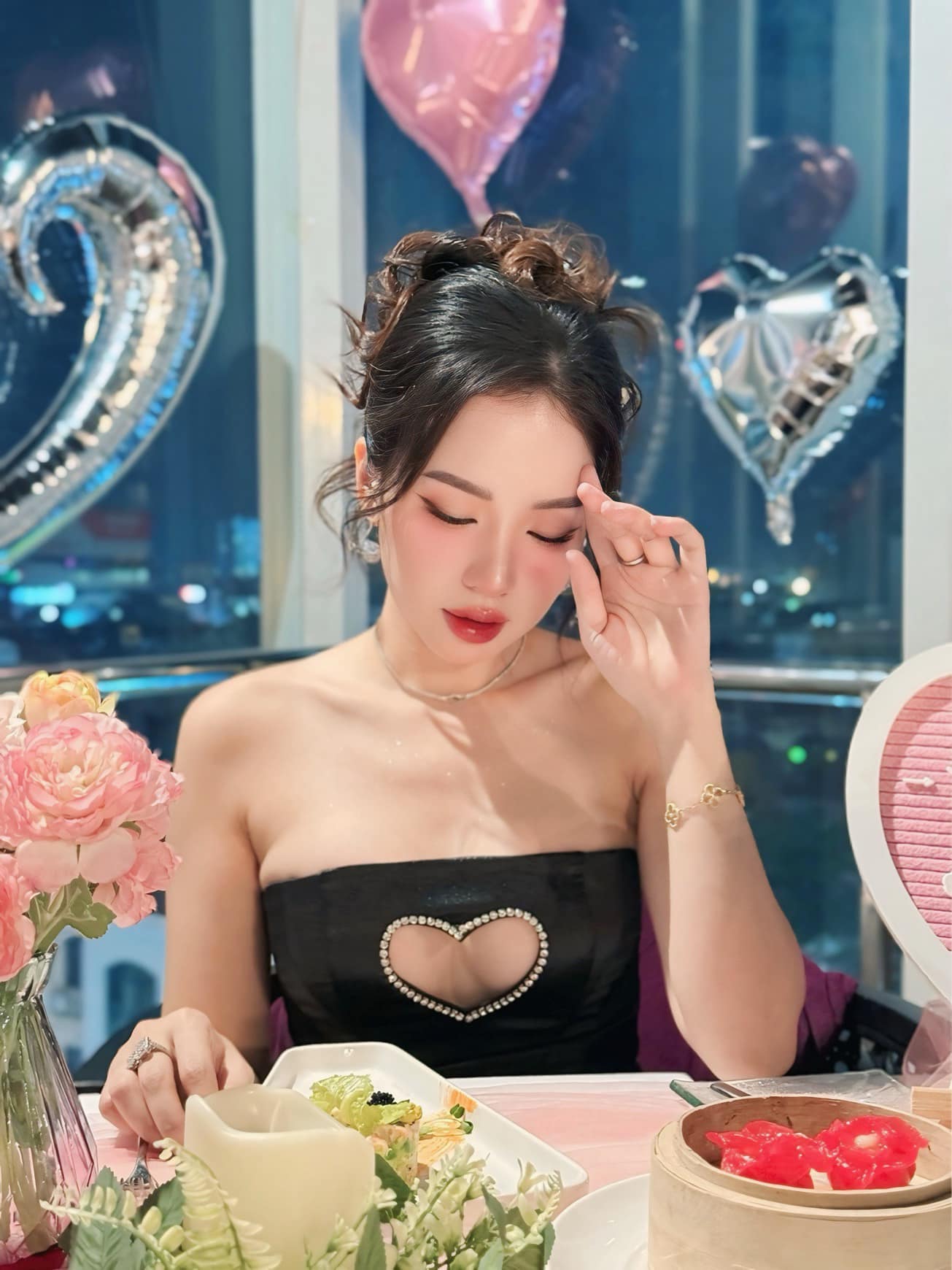 Tự nhận là Tự nhận là