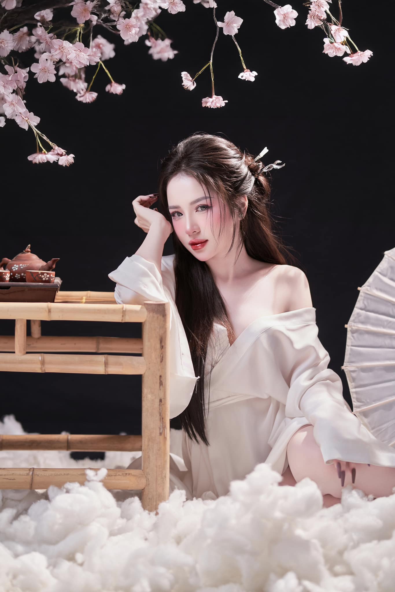 Tự nhận là Tự nhận là
