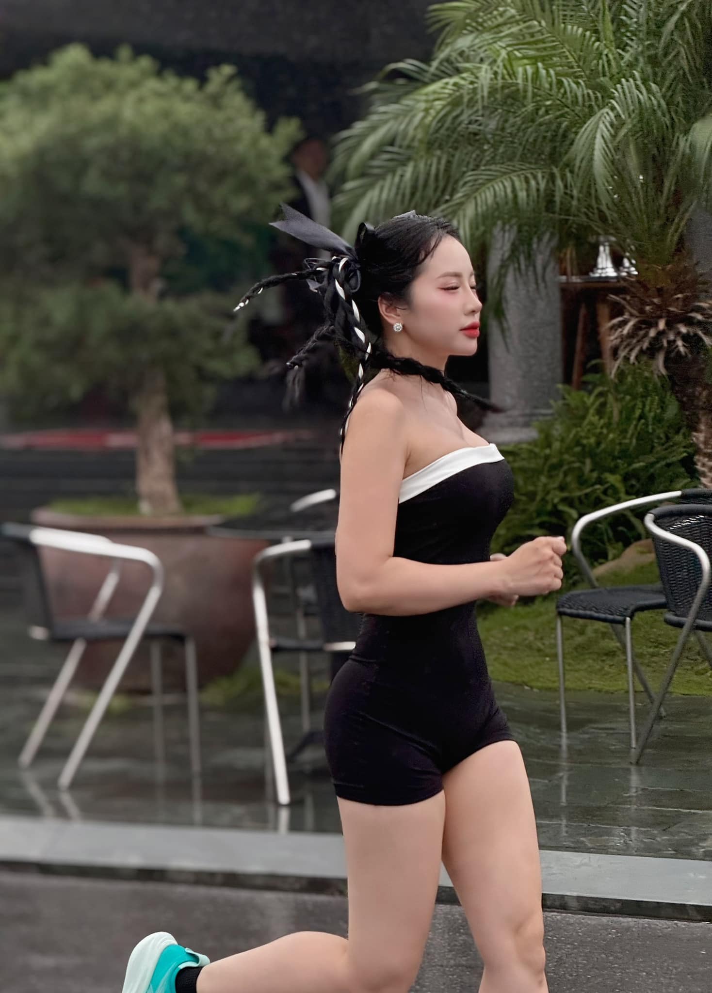 Tự nhận là Tự nhận là