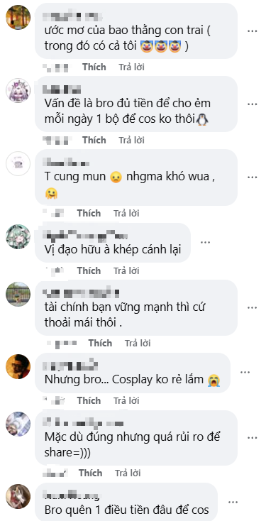 Quá đam mê các nữ cosplayer, fan nam đưa ra Quá đam mê các nữ cosplayer, fan nam đưa ra