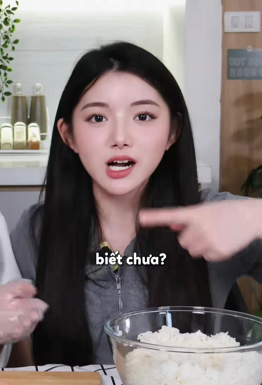 Biểu cảm gây chú ý của Biểu cảm gây chú ý của
