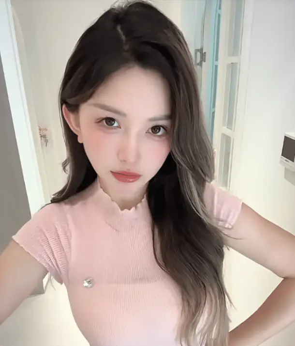 photo-1749829608139
