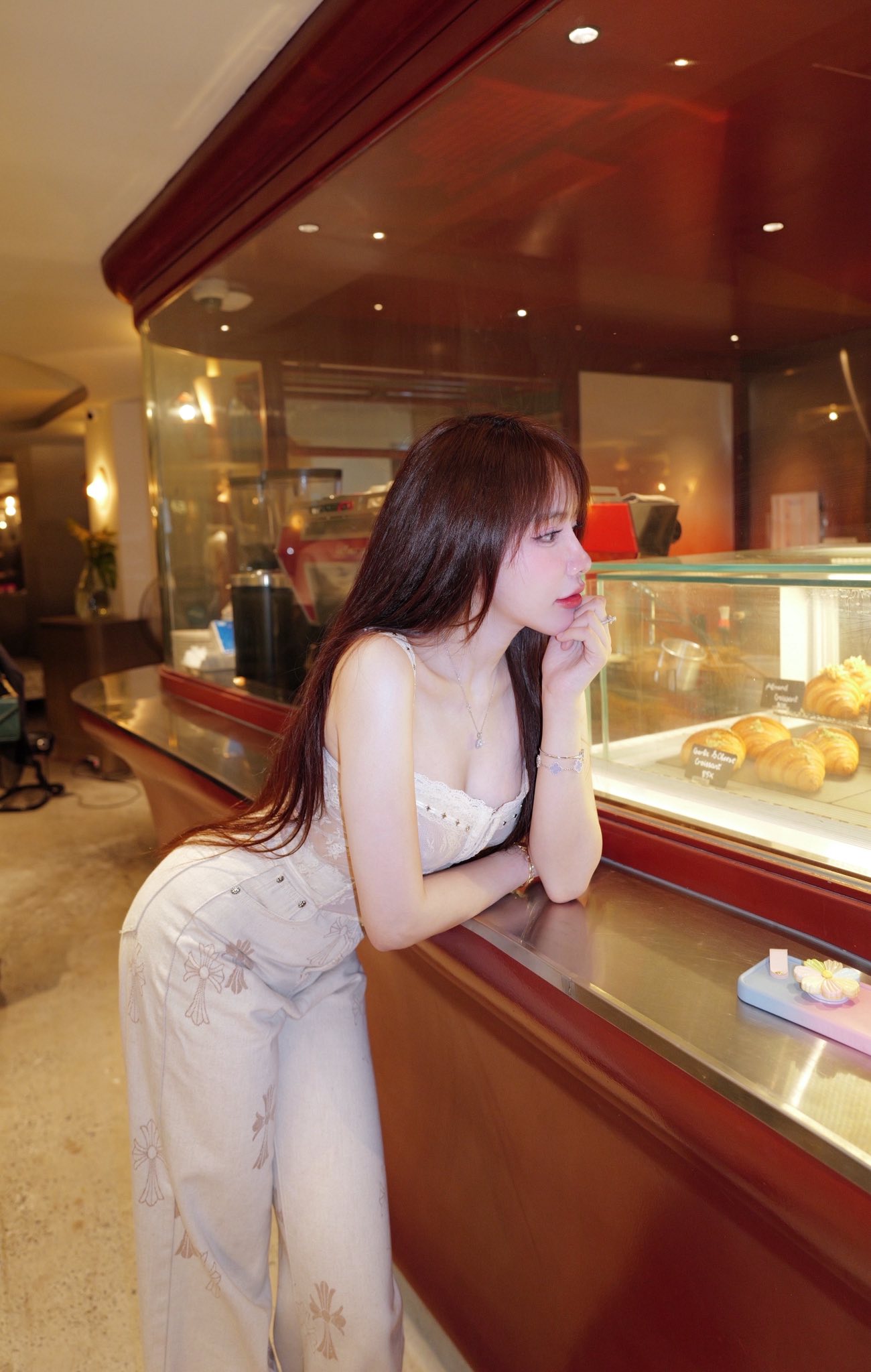 Lê Tuyết Anh Lê Tuyết Anh