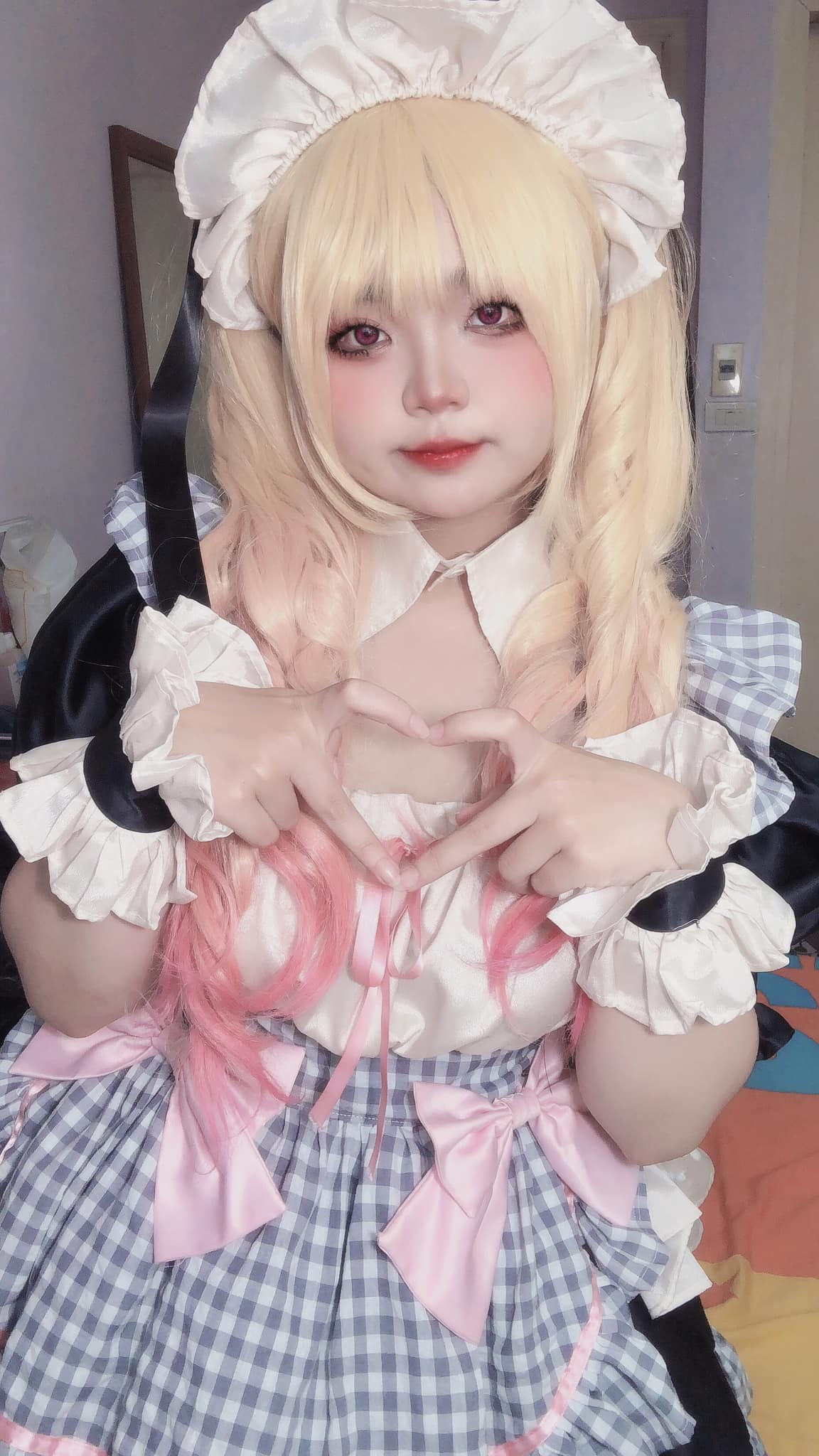 The female cosplayer "transforms", her bare face is even more surprising 4 Cosplayer Mẫn Hà Nhi