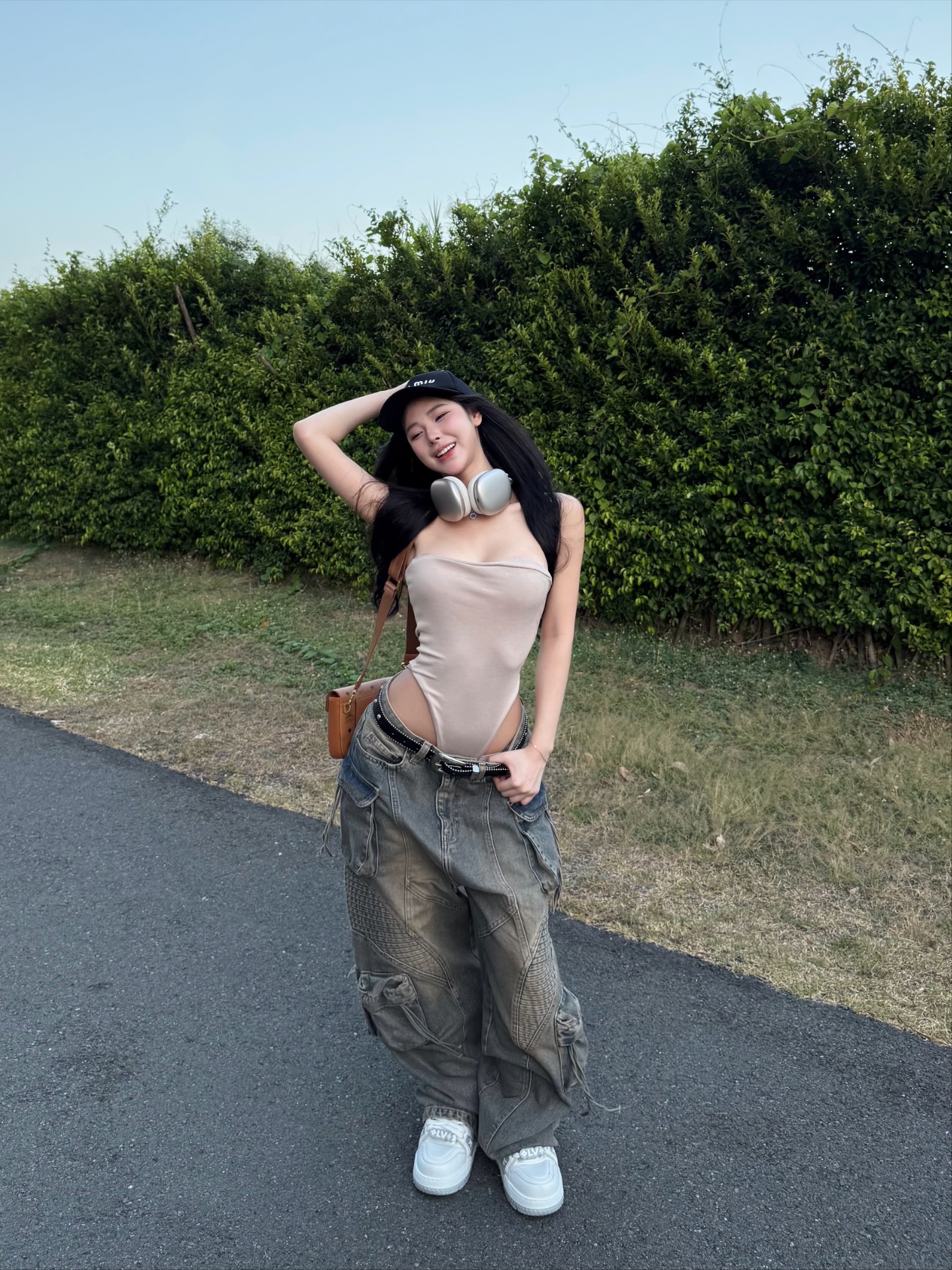 Admiring the Beauty of the Vietnamese TikToker Who Caught G-Dragon's Attention 8 Uyen Ni