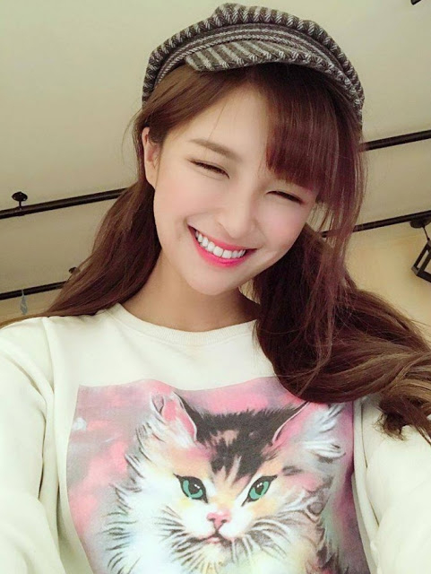 Nữ streamer gợi cảm hối hận vì hành động trong quá khứ, thừa nhận 