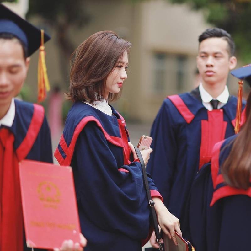 "Graduation hot girl" shows off her upgraded figure, perfect body down to the centimeter in a one-piece outfit 5 9070bf88932a32f42aad2bc31aaca01d95 1752132998510 17521329986492040236065 1752137015842 17521370160131902477883