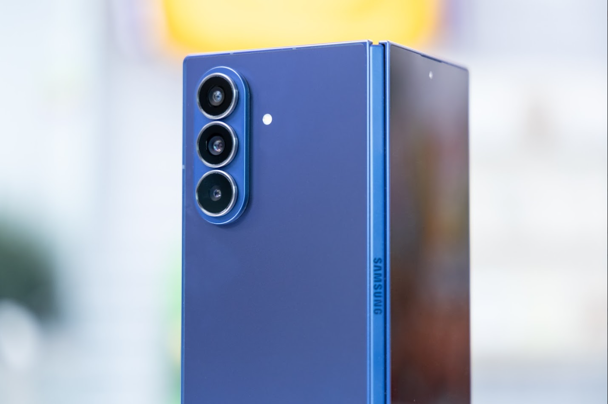 Samsung Galaxy Z Fold7 Mỏng nhẹ đột phá – Thông minh dẫn đầu- Ảnh 4. Samsung Galaxy Z Fold7 Mỏng nhẹ đột phá – Thông minh dẫn đầu- Ảnh 4.