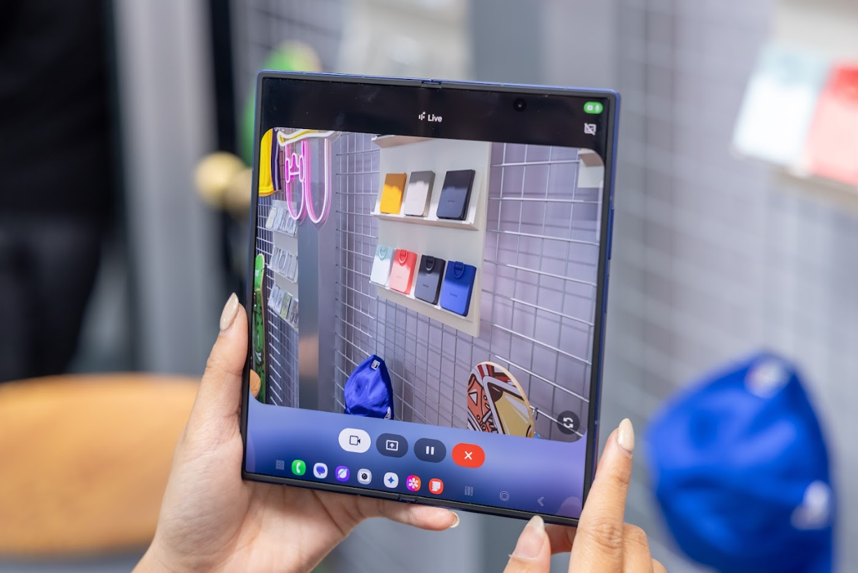 Samsung Galaxy Z Fold7 Mỏng nhẹ đột phá – Thông minh dẫn đầu- Ảnh 6. Samsung Galaxy Z Fold7 Mỏng nhẹ đột phá – Thông minh dẫn đầu- Ảnh 6.