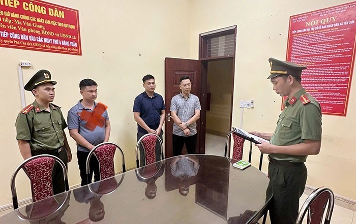 Bắt 2 ông trùm 8X dùng công nghệ cao điều hành gần 400 website phim đen, phát tán hơn 22.000 clip đồi trụy- Ảnh 1. Bắt 2 ông trùm 8X dùng công nghệ cao điều hành gần 400 website phim đen, phát tán hơn 22.000 clip đồi trụy- Ảnh 1.