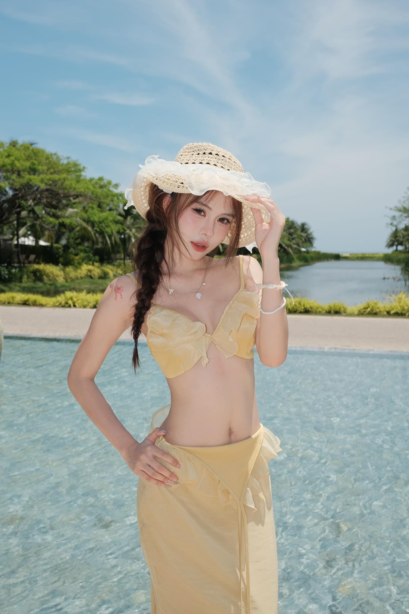 Võ Nữ Ngân Hà tiếp tục xả suộc Võ Nữ Ngân Hà tiếp tục xả suộc