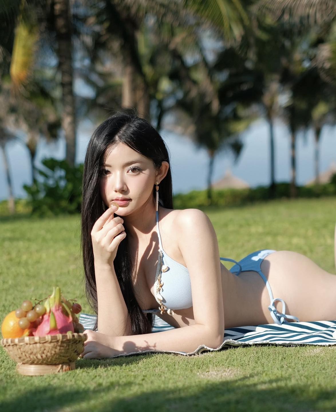 Hot girl mukbang chia sẻ loạt ảnh diện bikini nóng bỏng, vóc dáng u mê- Ảnh 6.