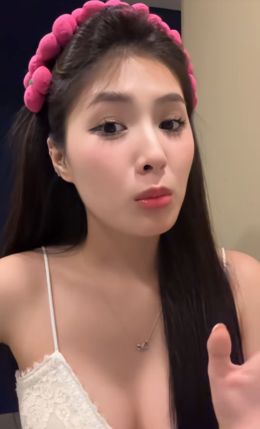 Quỳnh Alee lần đầu kể chuyện 