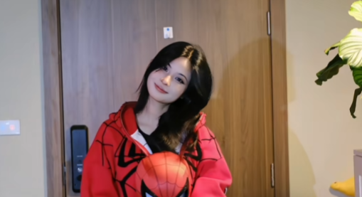 Cú kéo mặt nạ của hot girl TikTok Quỳnh Bei gây chấn động, một ngày đạt cả Cú kéo mặt nạ của hot girl TikTok Quỳnh Bei gây chấn động, một ngày đạt cả