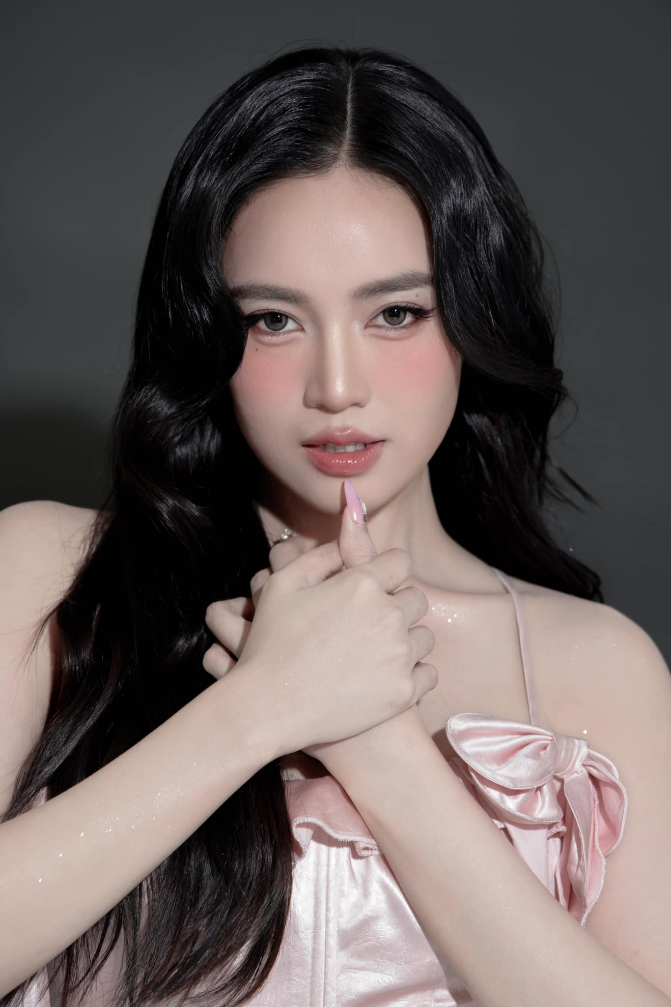 Tranh cãi top 5 nữ diễn viên đẹp nhất Việt Nam: Nhã Phương xếp sau Angela Phương Trinh, hạng 1 bị chê chưa đủ trình- Ảnh 8.