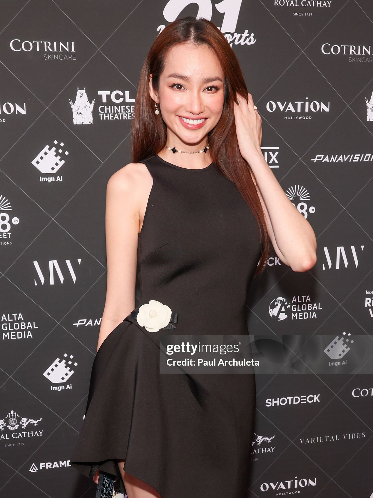 Nhan sắc gây sốc của mỹ nhân Việt lọt top 100 gương mặt đẹp nhất thế giới, nhìn ảnh cận mặt càng không thể tin nổi- Ảnh 3. Nhan sắc gây sốc của mỹ nhân Việt lọt top 100 gương mặt đẹp nhất thế giới, nhìn ảnh cận mặt càng không thể tin nổi- Ảnh 3.