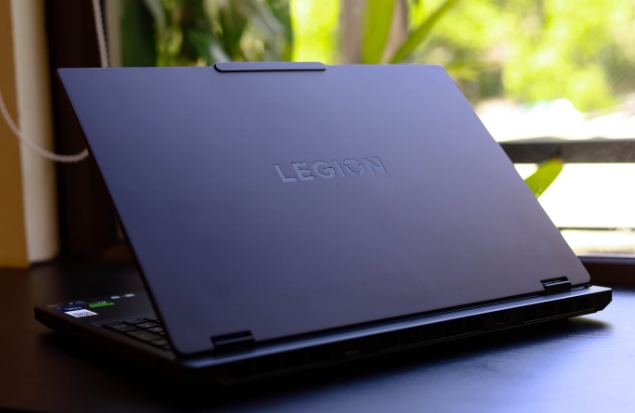 Trải nghiệm Lenovo Legion 5i 15IAX10 – Chiến binh gaming “ẩn mình” trong lớp vỏ lịch thiệp- Ảnh 1. Trải nghiệm Lenovo Legion 5i 15IAX10 – Chiến binh gaming “ẩn mình” trong lớp vỏ lịch thiệp- Ảnh 1.