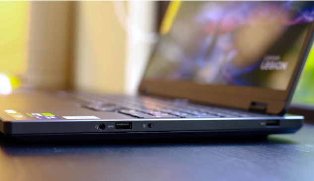 Trải nghiệm Lenovo Legion 5i 15IAX10 – Chiến binh gaming “ẩn mình” trong lớp vỏ lịch thiệp- Ảnh 4. Trải nghiệm Lenovo Legion 5i 15IAX10 – Chiến binh gaming “ẩn mình” trong lớp vỏ lịch thiệp- Ảnh 4.