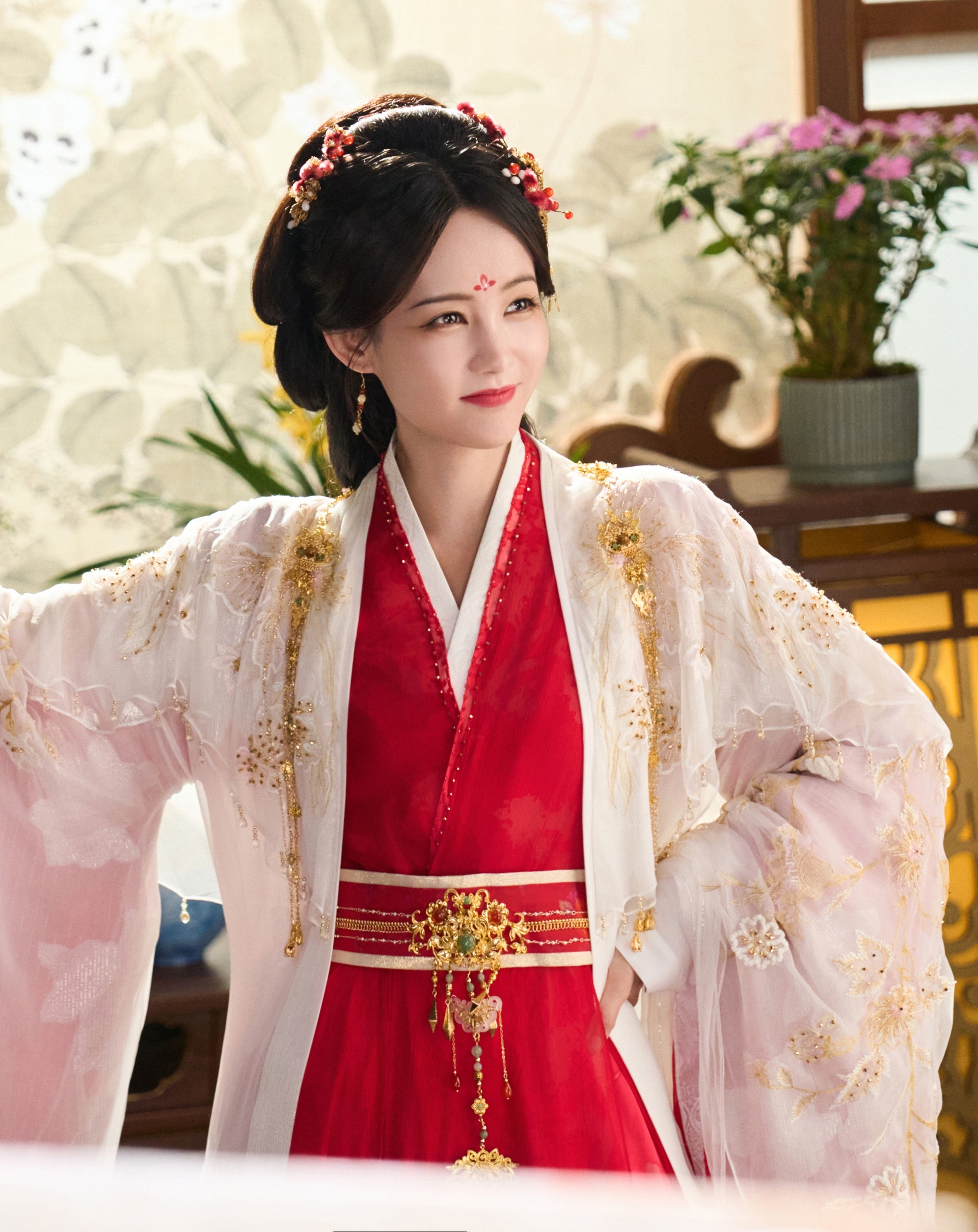 10 mỹ nhân cười đẹp nhất Trung Quốc: Địch Lệ Nhiệt Ba xếp sau Triệu Lộ Tư, hạng 1 vừa hé môi đã thành huyền thoại- Ảnh 11.