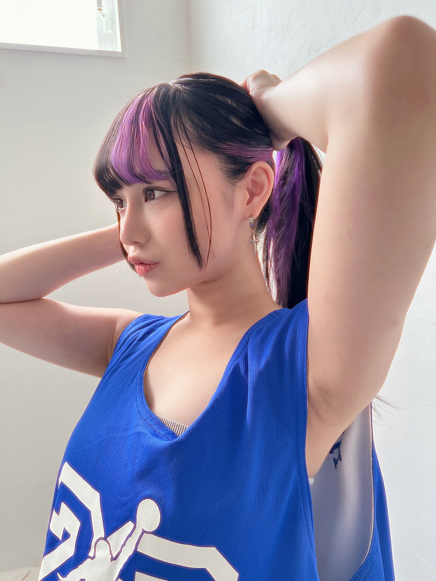 Nữ streamer bất ngờ rẽ ngang hướng, trở thành 