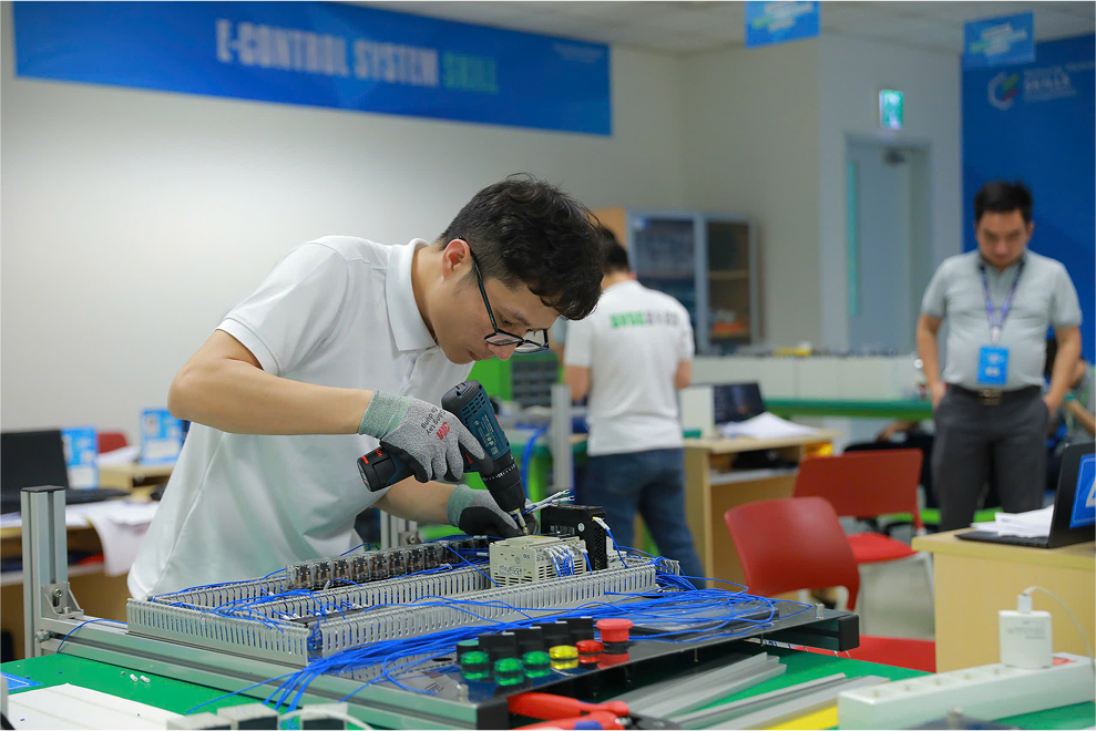 Chủ tịch Samsung Đông Nam Á & Châu Đại Dương khẳng định cam kết nhằm tạo ra AI bền vững và có đạo đức trước thềm BCA 2025- Ảnh 15.