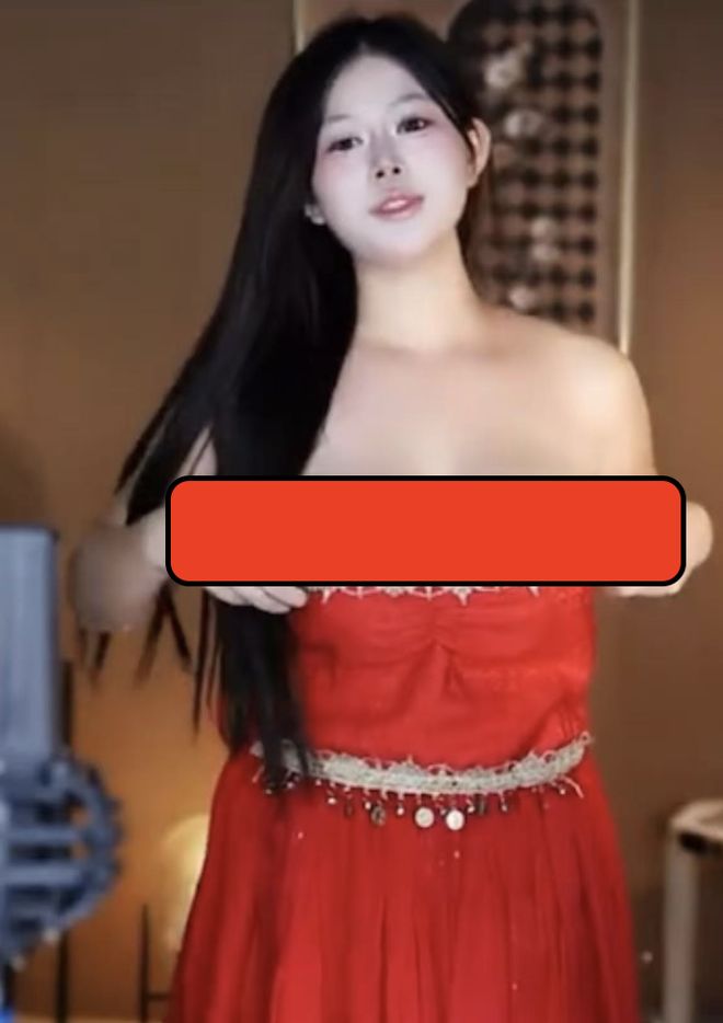 Hết mình vì quà donate, nữ streamer nhảy quá sung, mất kênh sau pha Hết mình vì quà donate, nữ streamer nhảy quá sung, mất kênh sau pha