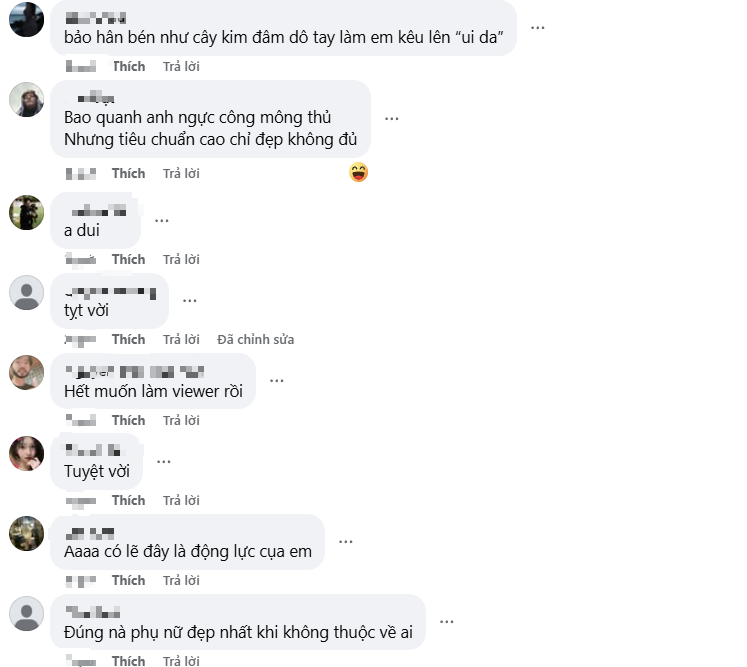 Bảo Hân Helia chăm Bảo Hân Helia chăm