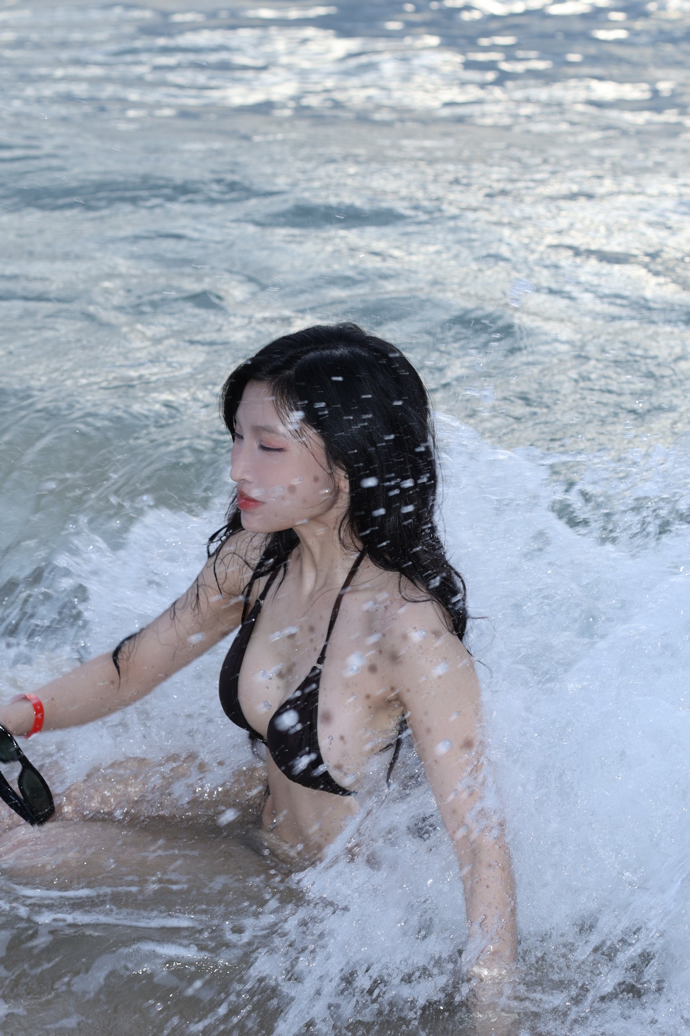 Nữ streamer đăng ảnh nóng bỏng 