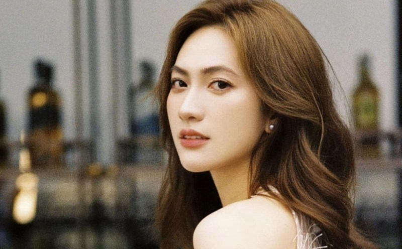 Cận cảnh nhan sắc mỹ nhân được khen đẹp nhất Việt Nam hiện tại, đến cả mặt mộc cũng vô địch thiên hạ- Ảnh 10.