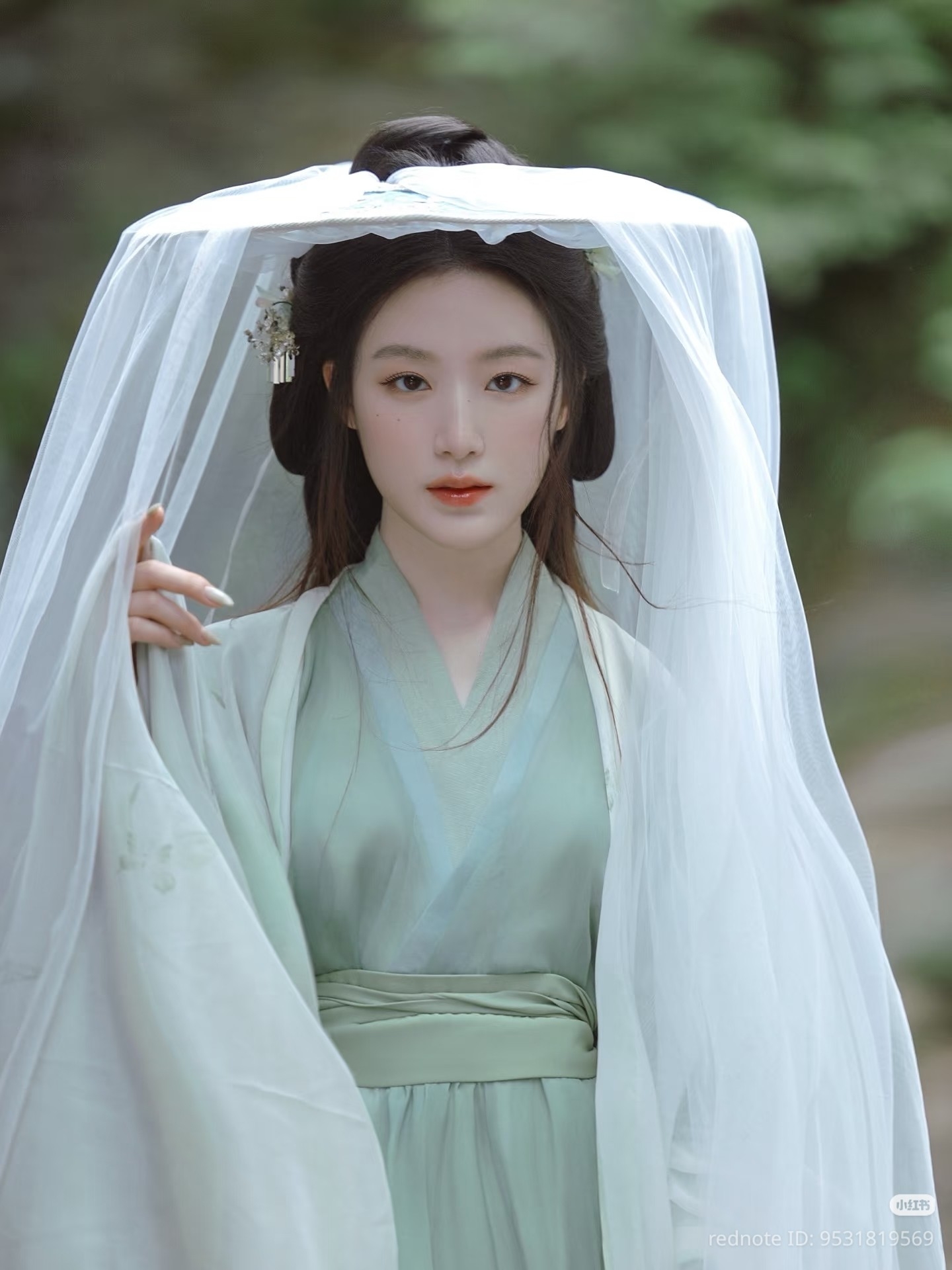 Trên trời rơi xuống nàng Tiểu Long Nữ đẹp chấn động 2025, nhan sắc này đến Lưu Diệc Phi cũng phải nể- Ảnh 8.