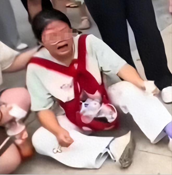 Giả vờ bị cụ ông 70 tuổi quấy rối để Giả vờ bị cụ ông 70 tuổi quấy rối để