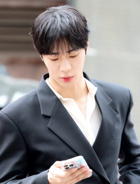 Nam diễn viên 99 lộ sở thích dùng ảnh 