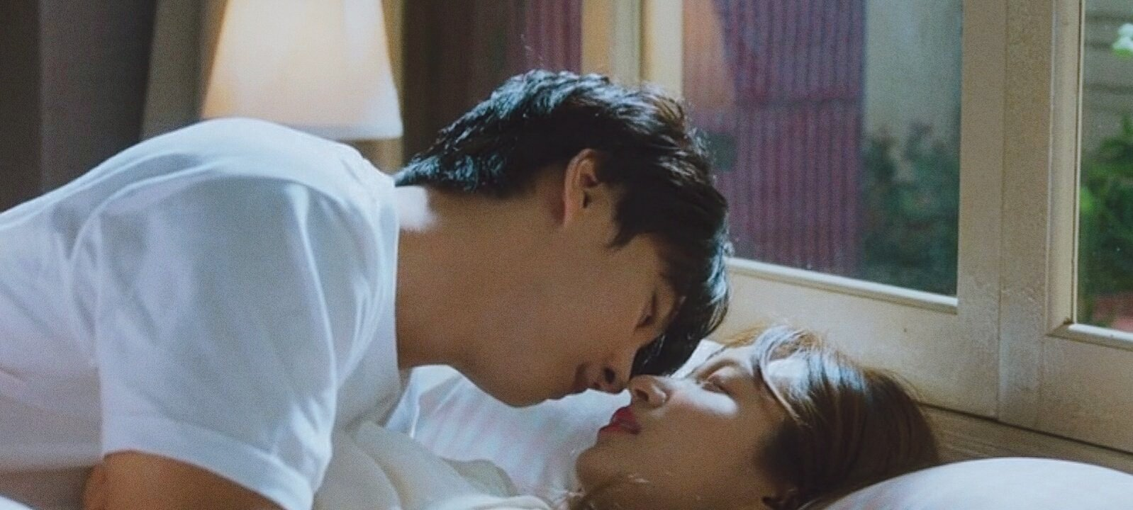 10 phim Hàn chỉ toàn cảnh nóng: Xem tới đâu đỏ mặt tới đó, riêng số 3 thấy tức hộ dàn cast- Ảnh 4. 10 phim Hàn chỉ toàn cảnh nóng: Xem tới đâu đỏ mặt tới đó, riêng số 3 thấy tức hộ dàn cast- Ảnh 4.