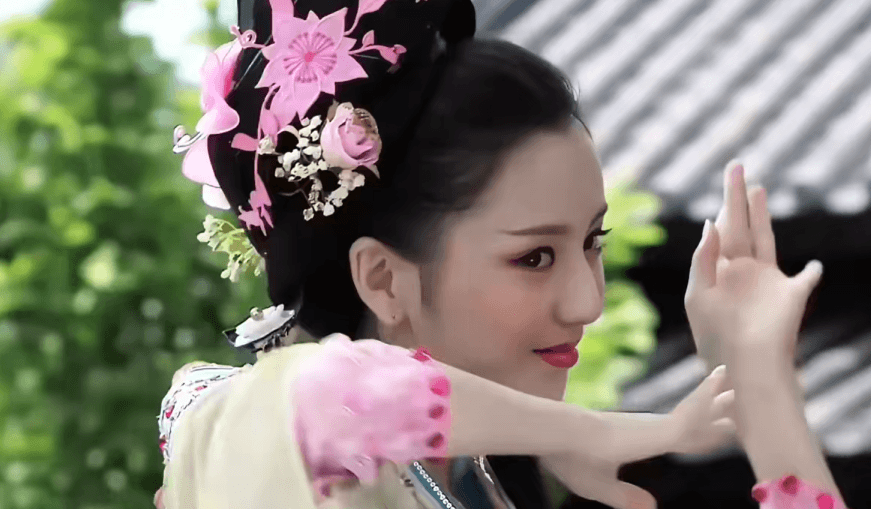 10 mỹ nhân đẹp nhất Cbiz: Cỡ Lưu Diệc Phi chỉ xếp hạng 5, hạng 1 là cái tên không ai ngờ tới!- Ảnh 18. 10 mỹ nhân đẹp nhất Cbiz: Cỡ Lưu Diệc Phi chỉ xếp hạng 5, hạng 1 là cái tên không ai ngờ tới!- Ảnh 18.