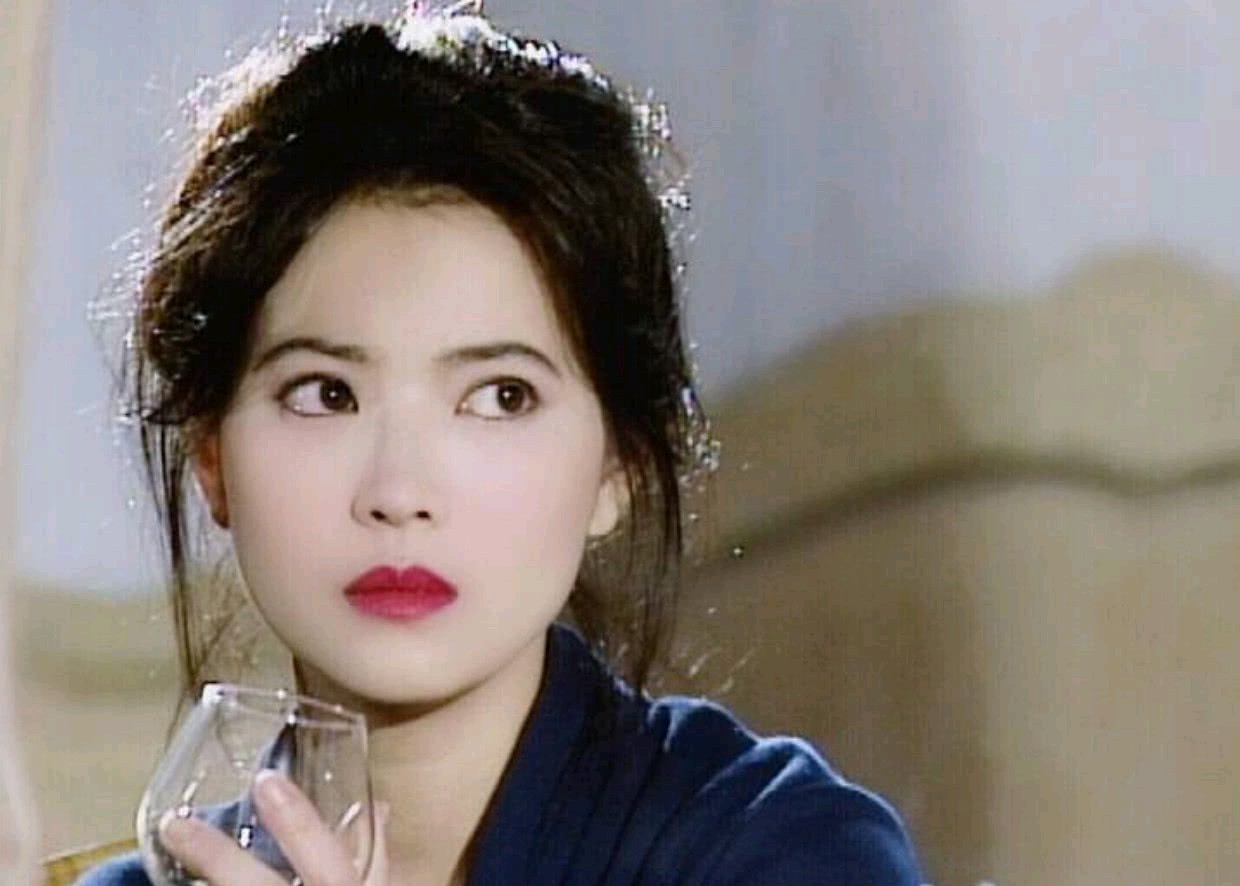 Chấn động vụ “ngọc nữ” bị ông lớn giở đồi bại: Mắc bệnh tâm thần và ra đi trong cô độc ở tuổi 55- Ảnh 4. Chấn động vụ “ngọc nữ” bị ông lớn giở đồi bại: Mắc bệnh tâm thần và ra đi trong cô độc ở tuổi 55- Ảnh 4.