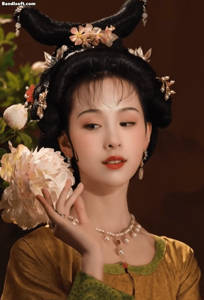 Ngắm mỹ nhân này mà tưởng quay về 1000 năm trước: Nhan sắc tiên nữ giáng trần, đẹp đến mất cả nhận thức- Ảnh 2.