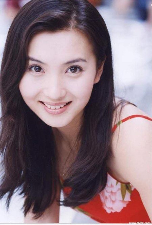 3 biểu tượng nhan sắc “bất biến” hàng đầu thế kỷ 21: Đến Lưu Diệc Phi, Angelababy đụng độ cũng phải 3 biểu tượng nhan sắc “bất biến” hàng đầu thế kỷ 21: Đến Lưu Diệc Phi, Angelababy đụng độ cũng phải