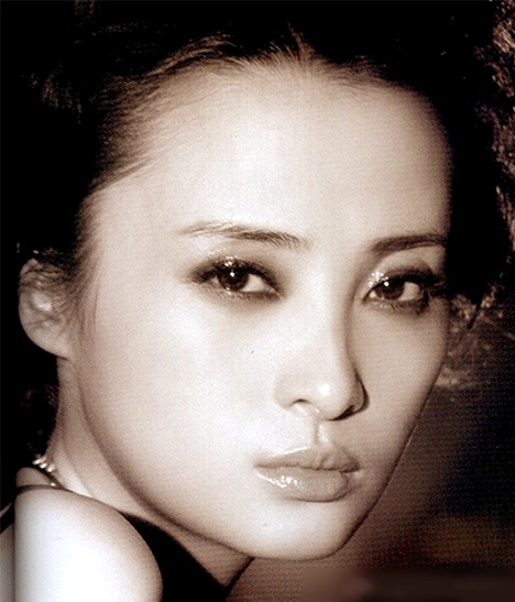 3 biểu tượng nhan sắc “bất biến” hàng đầu thế kỷ 21: Đến Lưu Diệc Phi, Angelababy đụng độ cũng phải 3 biểu tượng nhan sắc “bất biến” hàng đầu thế kỷ 21: Đến Lưu Diệc Phi, Angelababy đụng độ cũng phải