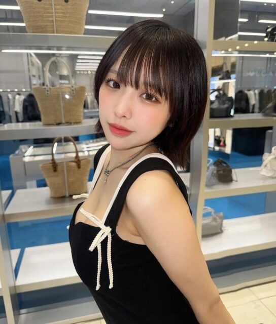 Kinh hoàng nữ ca sĩ bị quay lén cảnh thay đồ bằng 5 camera ẩn bao vây cực kỳ tinh vi- Ảnh 1. Kinh hoàng nữ ca sĩ bị quay lén cảnh thay đồ bằng 5 camera ẩn bao vây cực kỳ tinh vi- Ảnh 1.