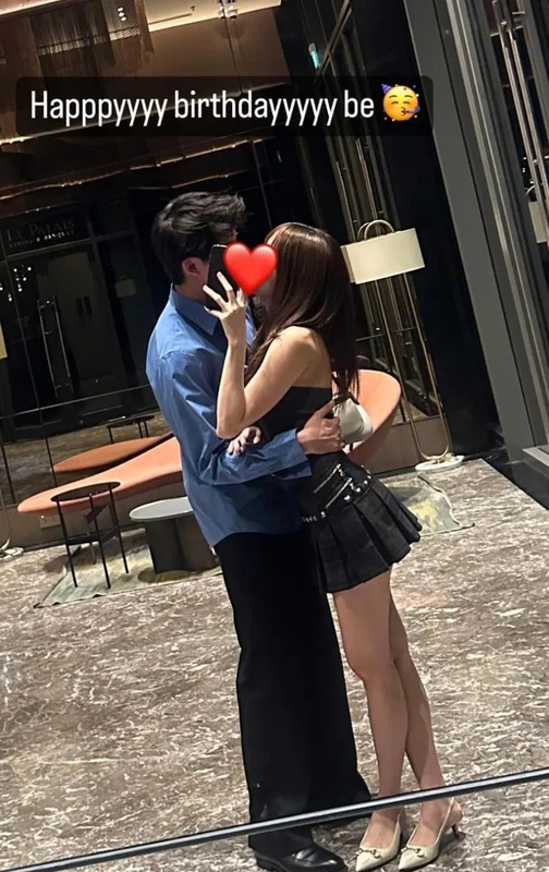 Tình cũ của hot boy VALORANT ngày càng 