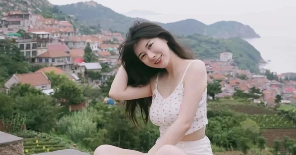 Đòi fan tặng ô tô, nữ streamer 