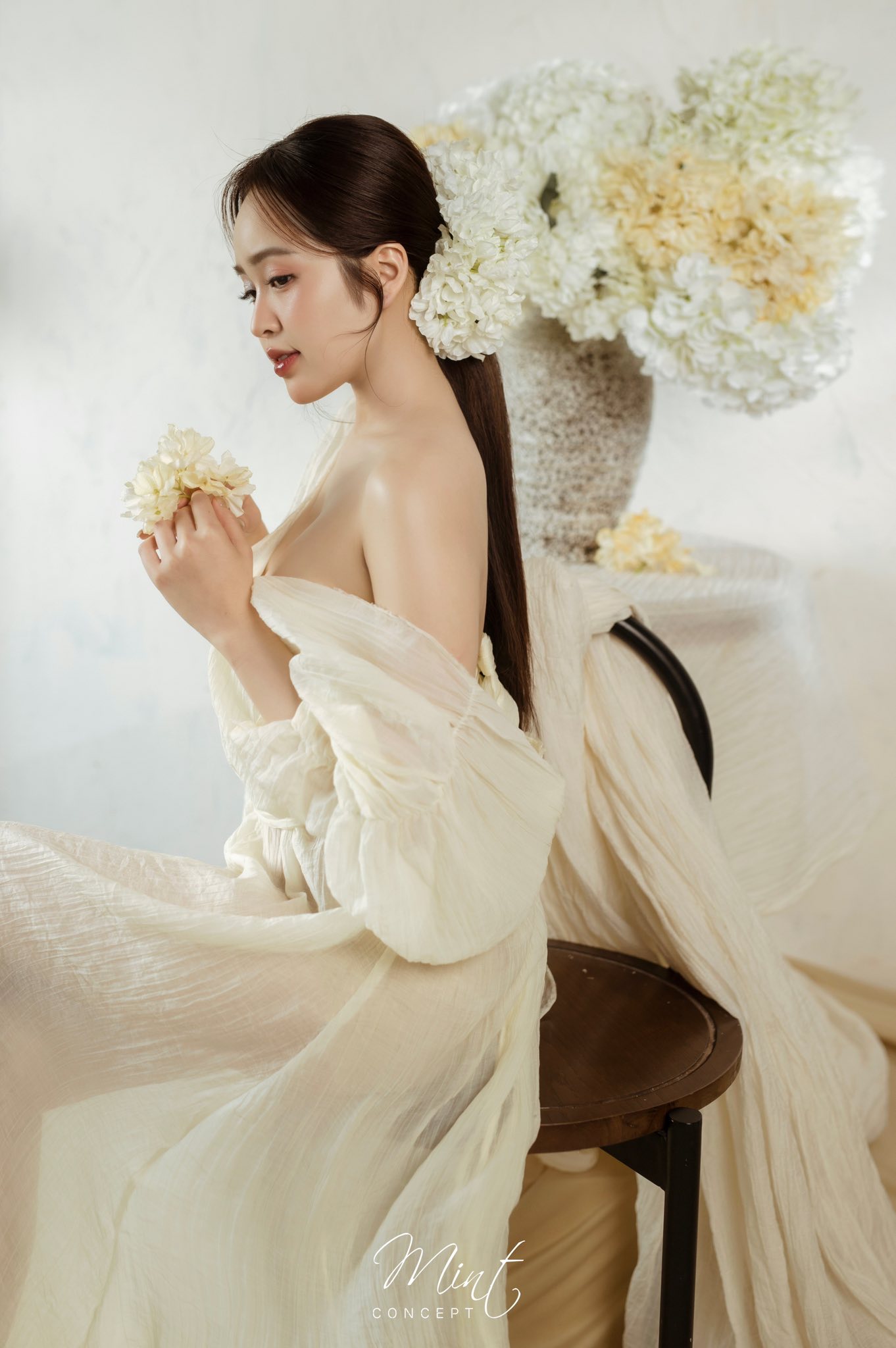 Lê Phương Anh mừng tuổi mới với bộ ảnh sinh nhật ngọt lịm, không thể rời mắt khỏi nhan sắc hot girl- Ảnh 13. Lê Phương Anh mừng tuổi mới với bộ ảnh sinh nhật ngọt lịm, không thể rời mắt khỏi nhan sắc hot girl- Ảnh 13.