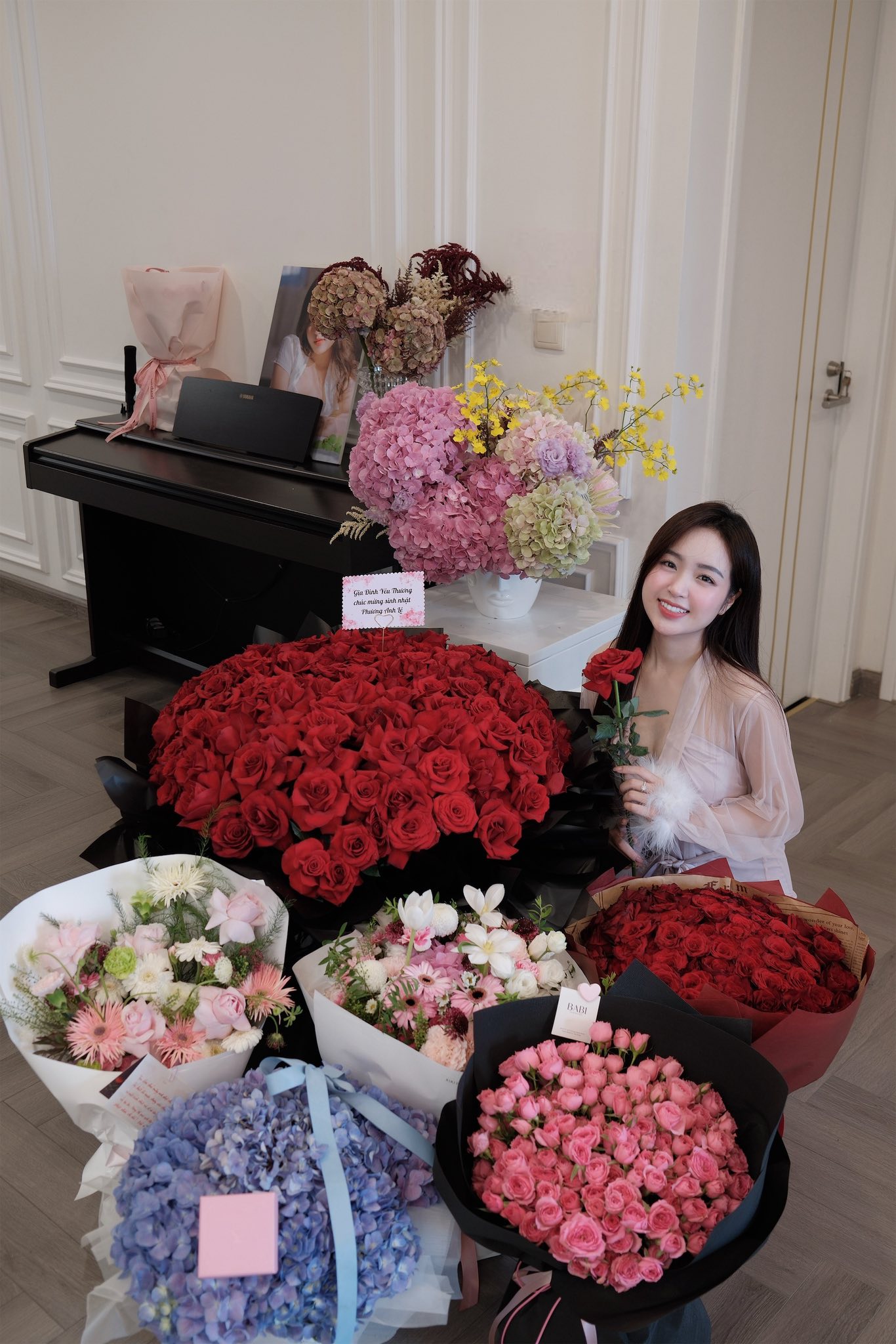 Lê Phương Anh mừng tuổi mới với bộ ảnh sinh nhật ngọt lịm, không thể rời mắt khỏi nhan sắc hot girl- Ảnh 6. Lê Phương Anh mừng tuổi mới với bộ ảnh sinh nhật ngọt lịm, không thể rời mắt khỏi nhan sắc hot girl- Ảnh 6.